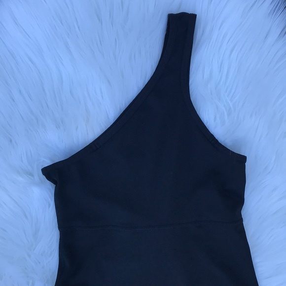 Lululemon one shoulder tank XS 2 - Picture 2 of 3